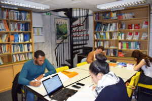 Bibliothèque Ecole ENOES
